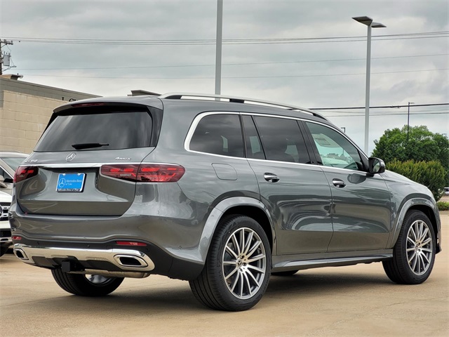 2025 Mercedes Benz GLS 450 4MATIC photo 4