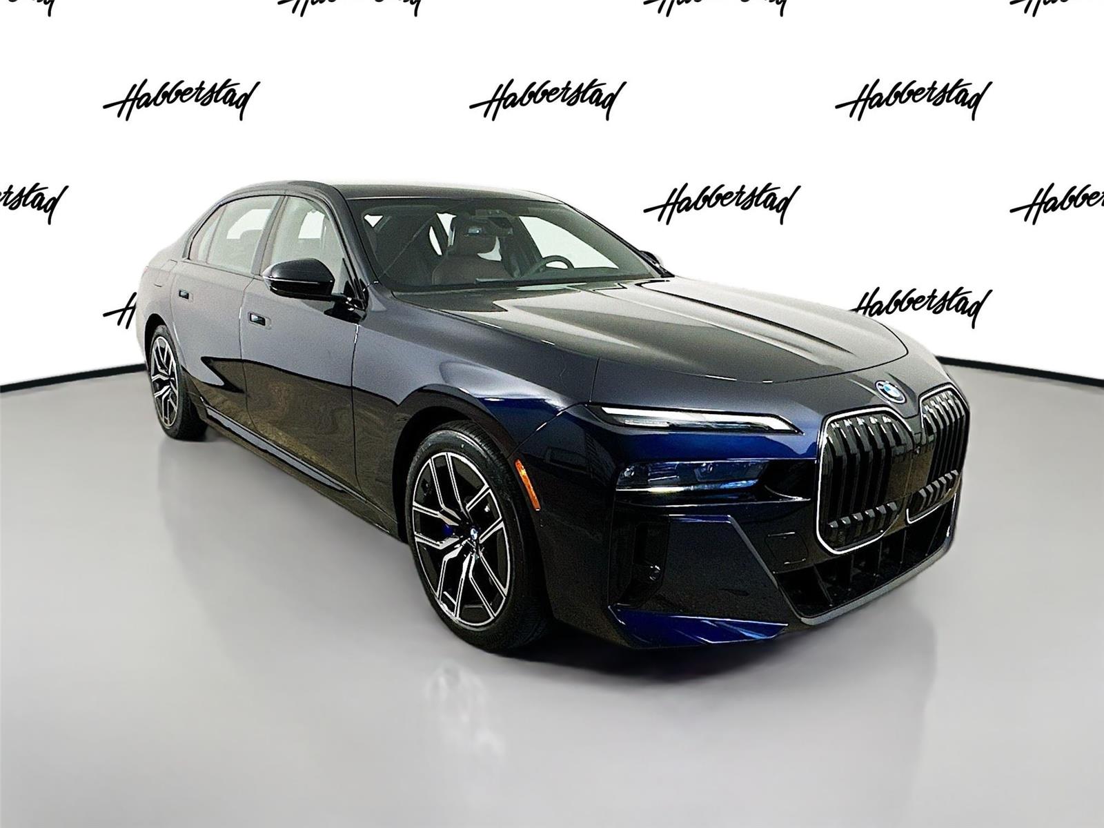 2026 Bmw 750e photo 3
