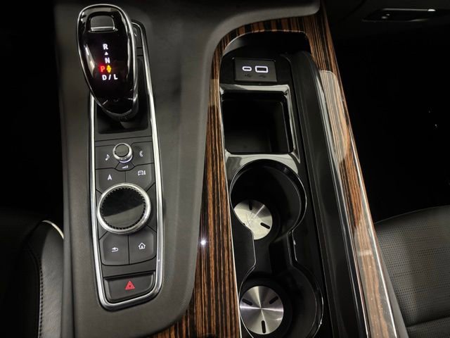 2024 Cadillac Escalade Premium Luxury photo 25