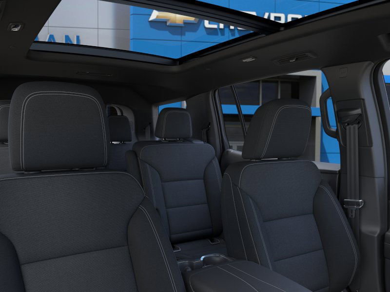 2025 Chevrolet Traverse photo 23