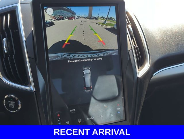 2022 Ford Edge Titanium photo 10
