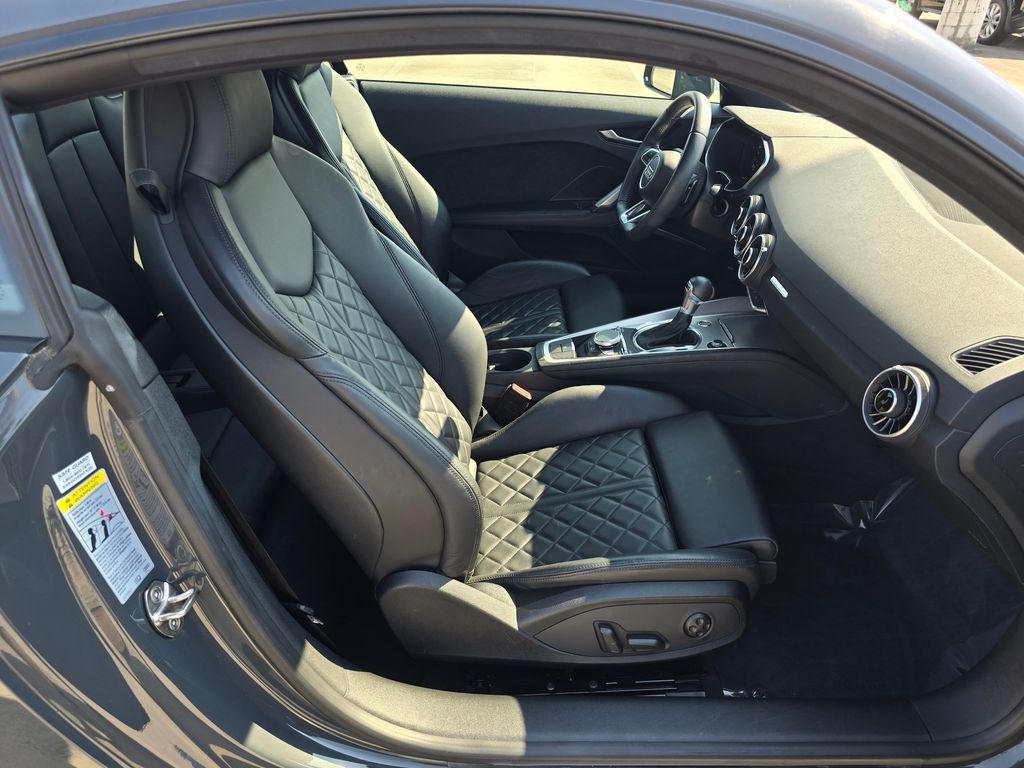 2020 Audi TT 2.0T Quattro photo 10