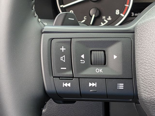 2026 Nissan Rogue SV photo 21