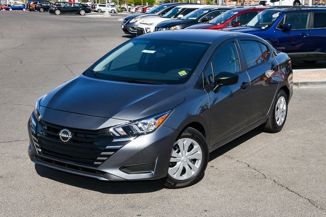 2025 Nissan Versa Sedan S's photo