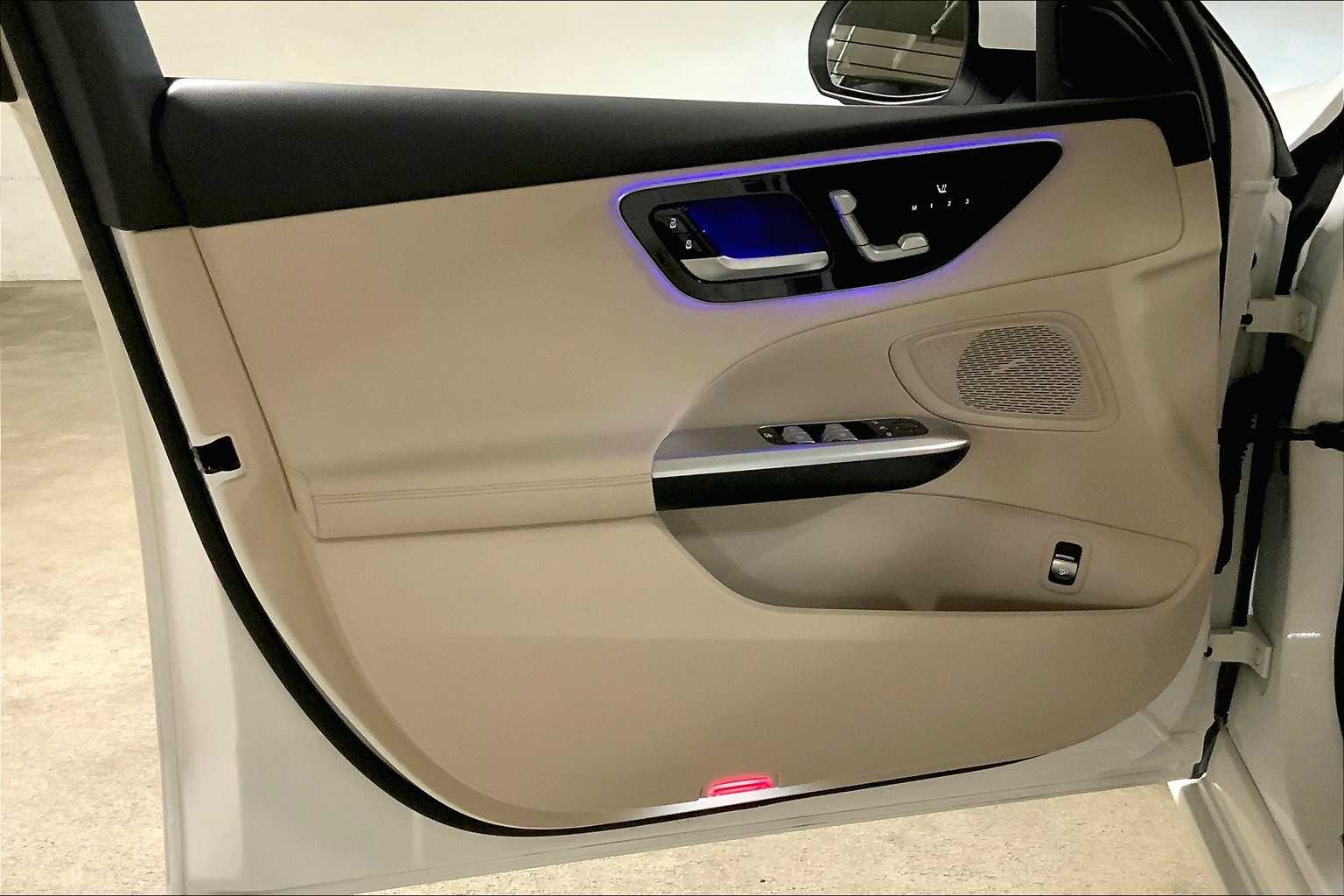 2022 Mercedes Benz C 300 photo 19