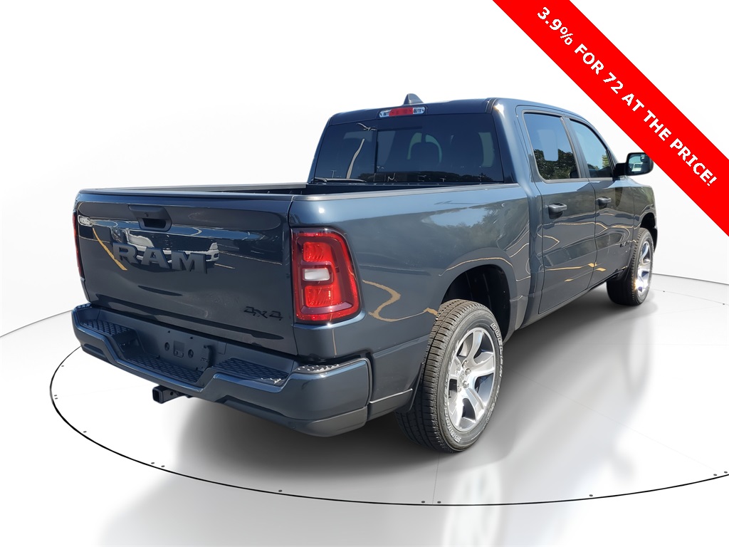 2025 Ram 1500 Tradesman photo 4