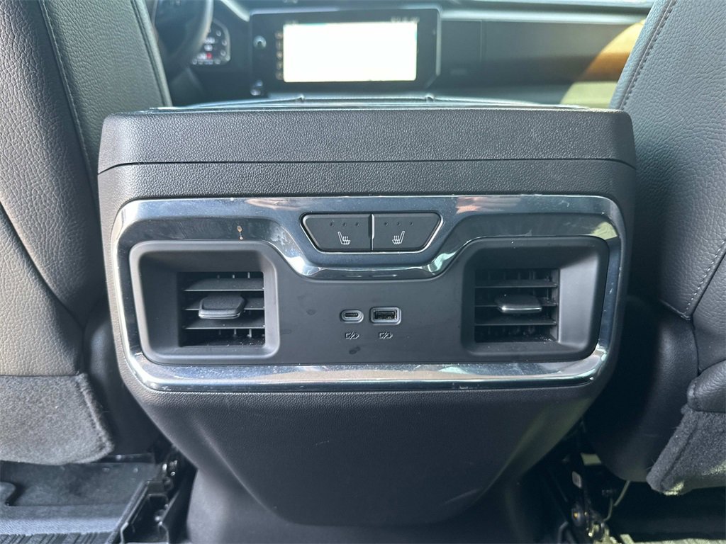 2024 Gmc Sierra Denali photo 16