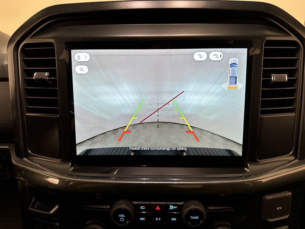 2025 Ford F-150 STX photo 4