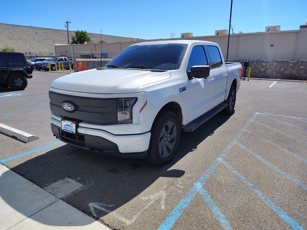 2025 Ford F-150 Lightning photo 8