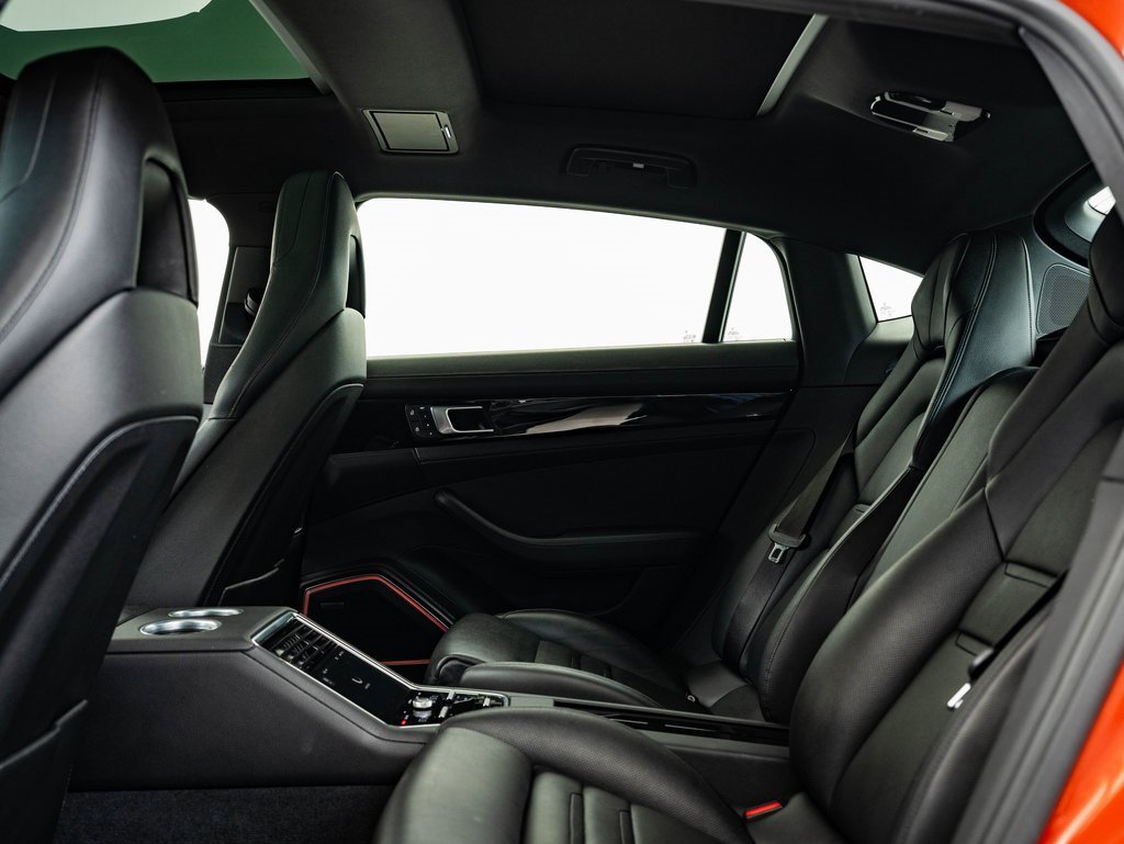 2022 Porsche Panamera 4S Executive photo 36