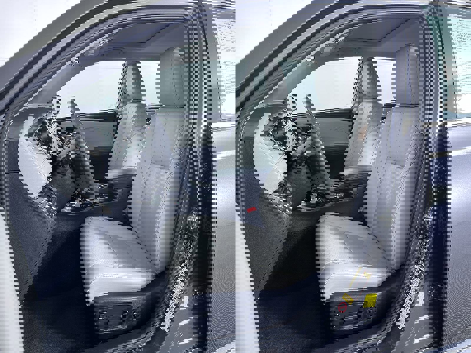 2014 Toyota Avalon Hybrid Limited photo 13