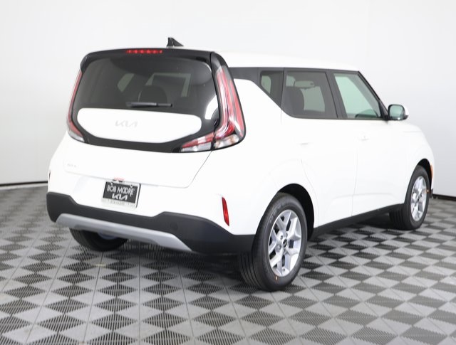 2025 Kia Soul S photo 2