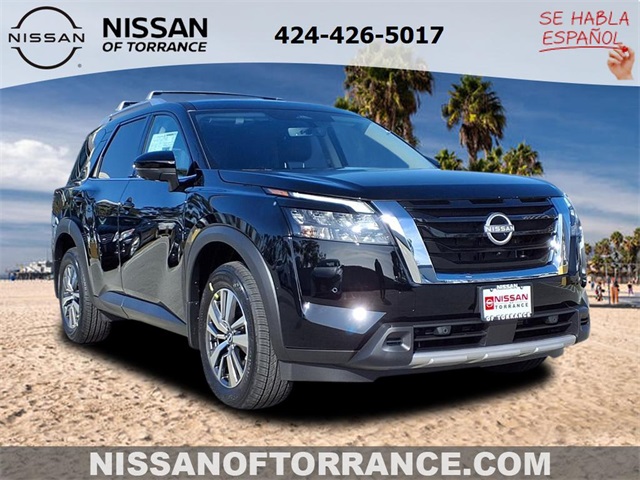 2025 Nissan Pathfinder SL's photo