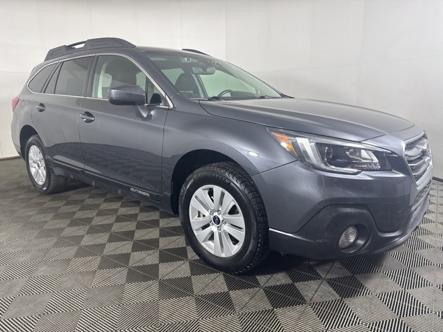 2019 Subaru Outback Premium's photo