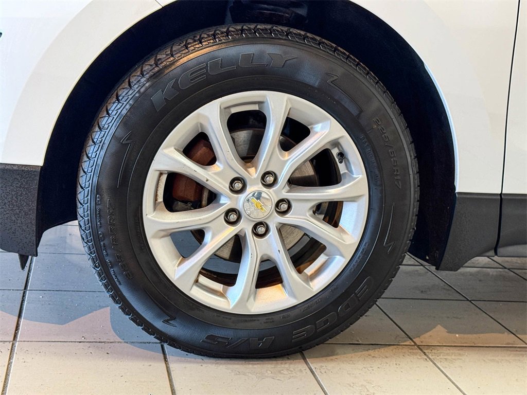 2019 Chevrolet Equinox LS photo 10