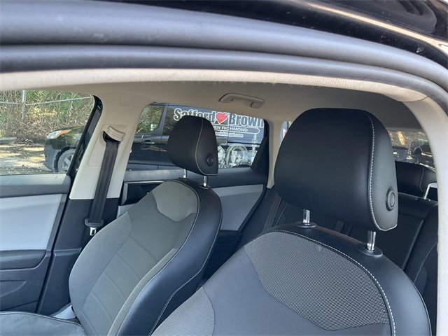 2022 Volkswagen Taos SE photo 8