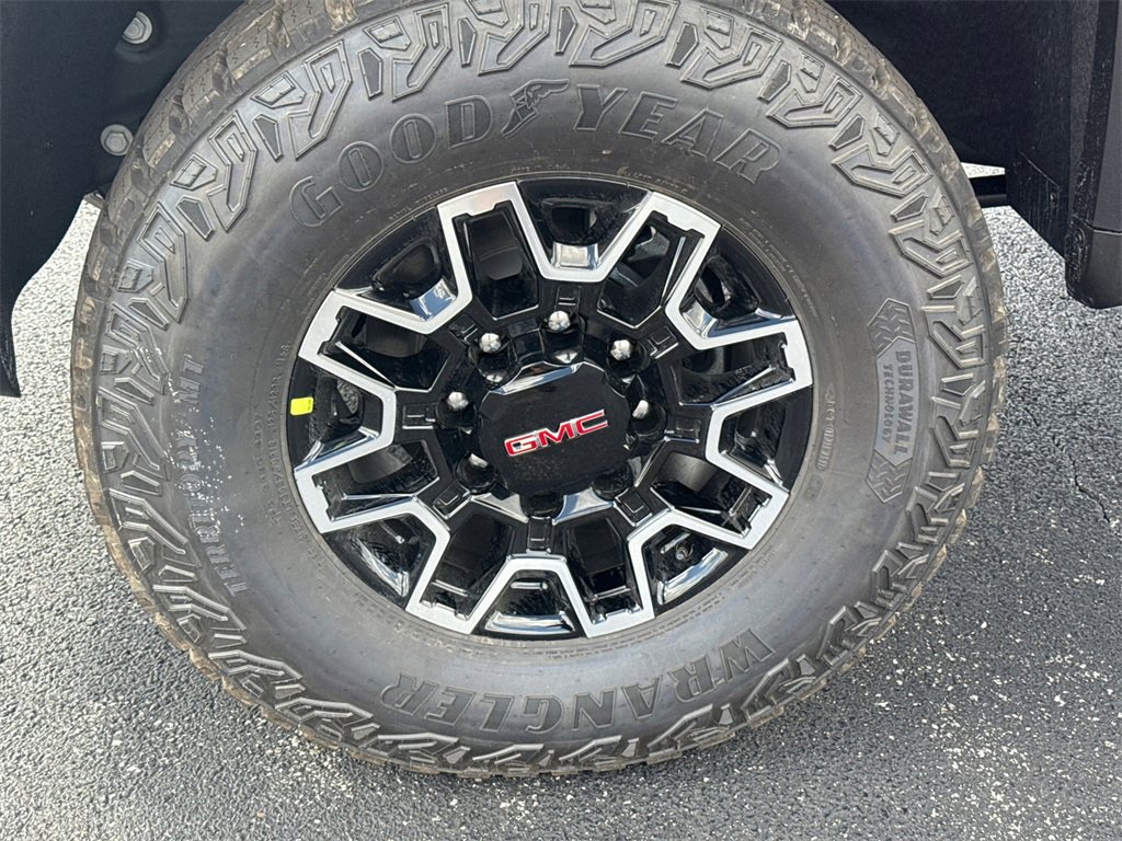 2026 Gmc Sierra 2500 HD AT4X photo 10