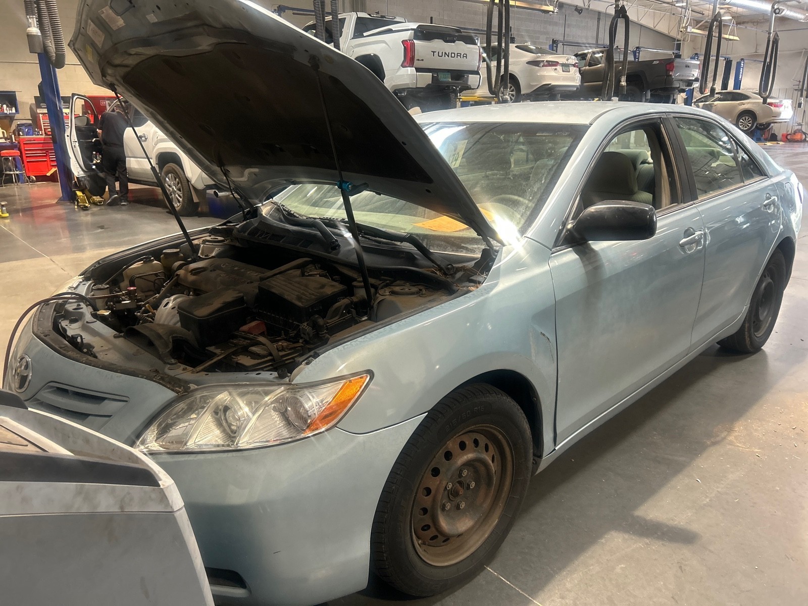 Used 2007 Sky Blue Pearl Toyota LE image 1