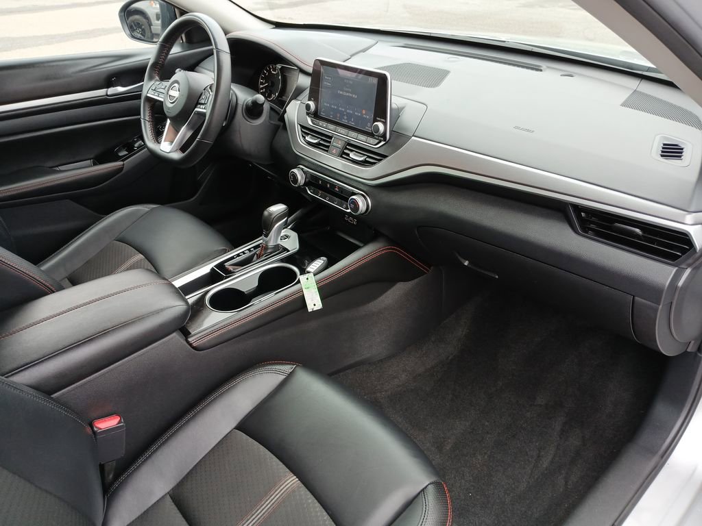 2024 Nissan Altima 2.5 SR photo 26