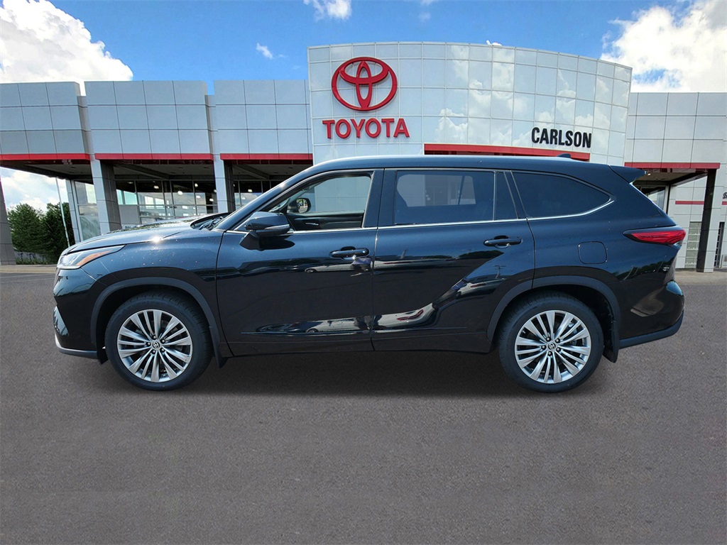 2022 Toyota Highlander Platinum photo 4