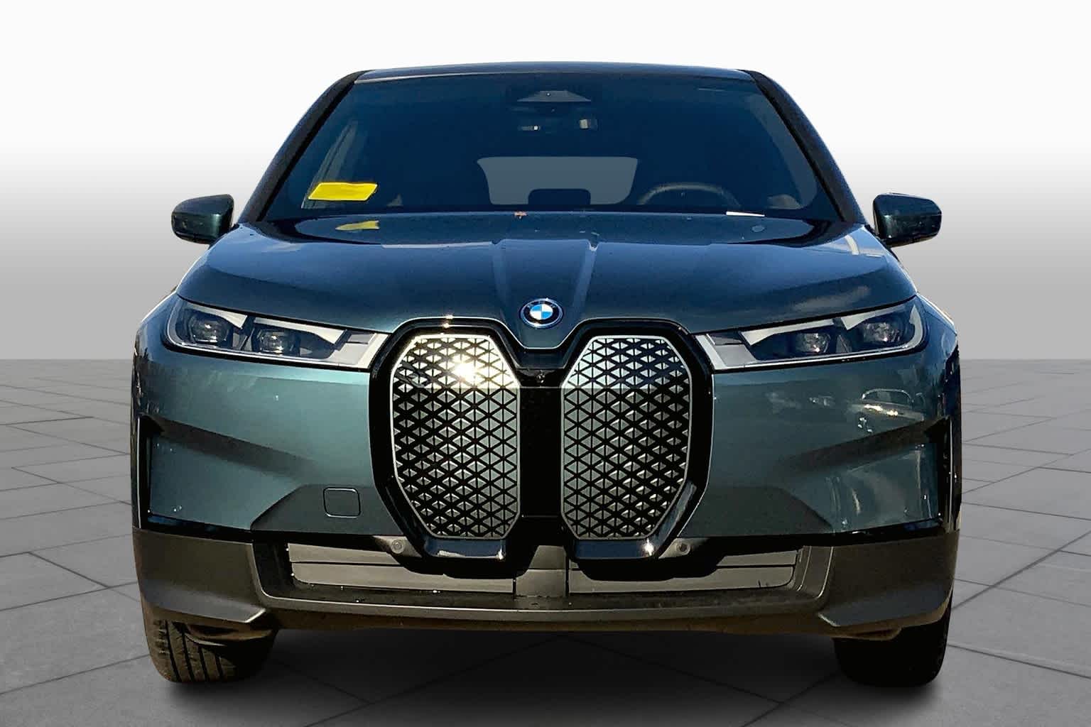 2025 Bmw iX photo 3