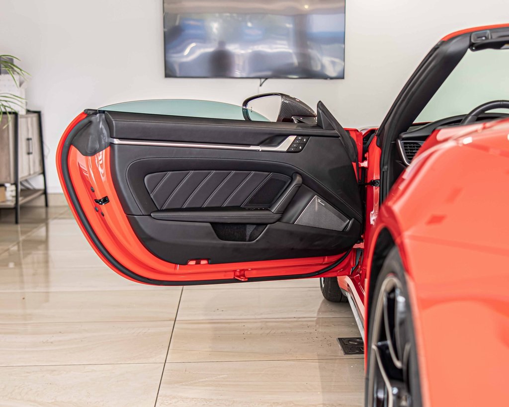 2025 PORSCHE 911 - Image 34