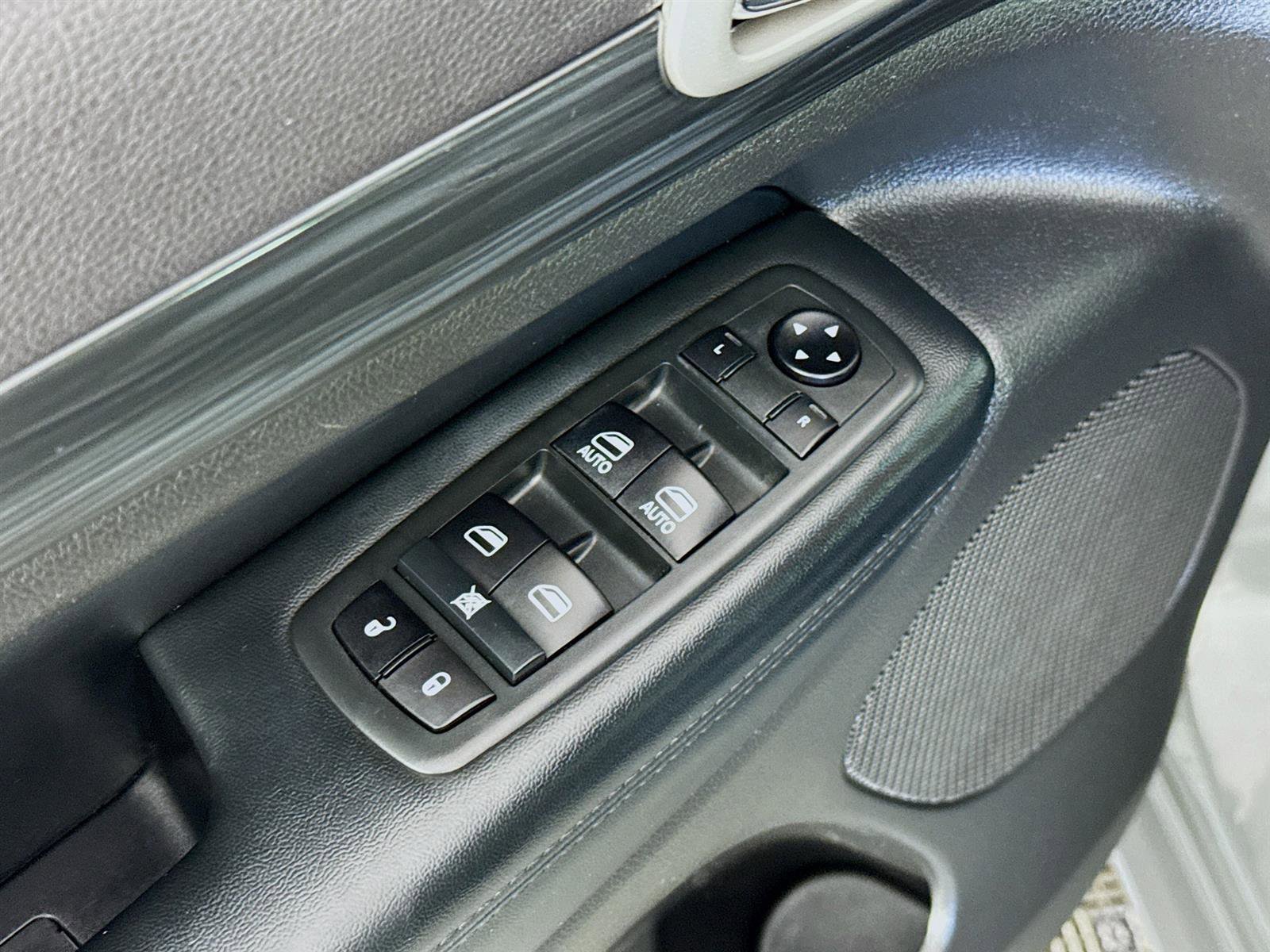 2020 Jeep Grand Cherokee Altitude photo 20