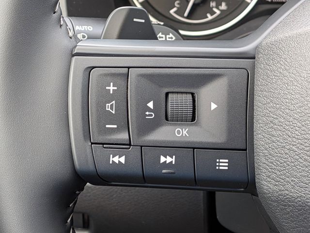 2026 Nissan Rogue SV photo 18