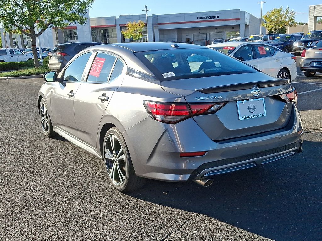 2022 Nissan Sentra SR photo 4