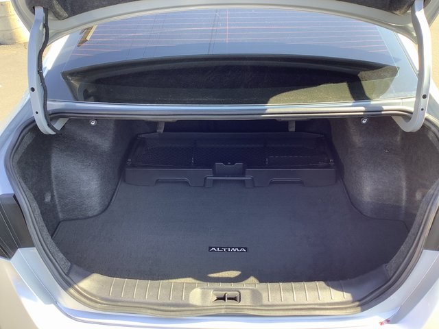 2024 Nissan Altima SR photo 27