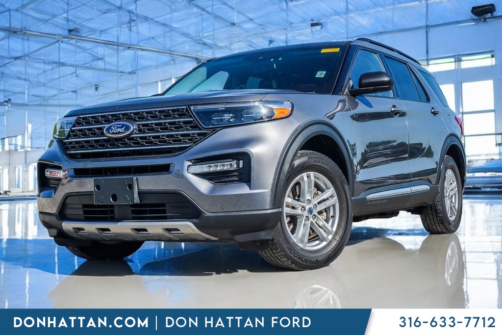 2022 Ford Explorer XLT's photo