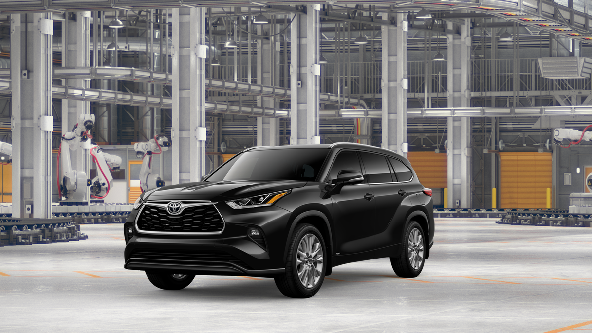 2026 Toyota Highlander Limited's photo