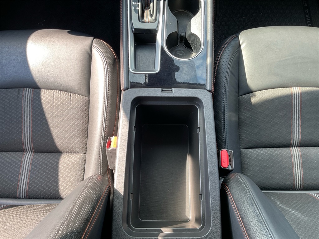 2024 Nissan Altima 2.5 SR photo 11