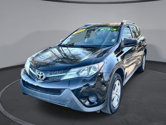 2015 Toyota RAV4 LE's photo