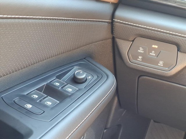2026 Volkswagen Atlas SE Technology photo 23