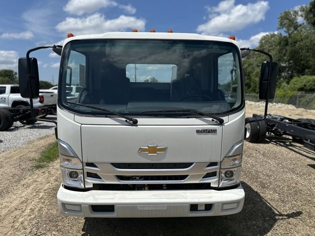 2024 Chevrolet Silverado 4500HD photo 3