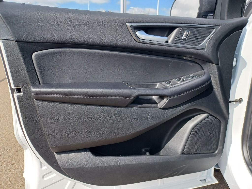 2024 Ford Edge SE photo 16