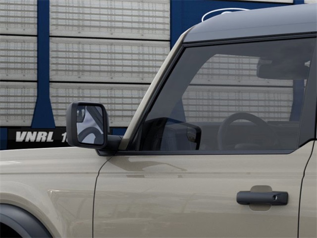 2025 Ford Bronco Base photo 18