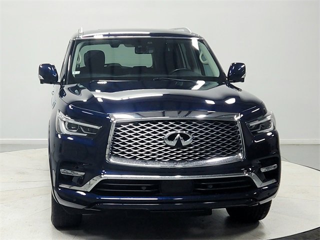 2020 Infiniti QX80 Luxe photo 2