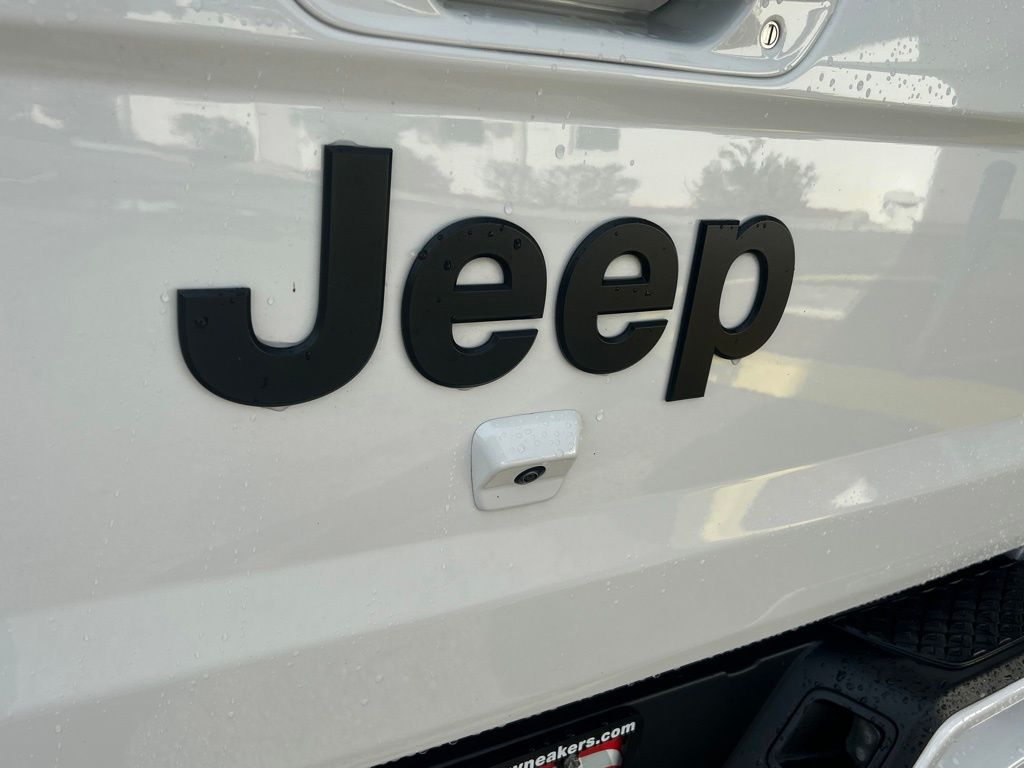 2023 Jeep Gladiator High Altitude photo 17