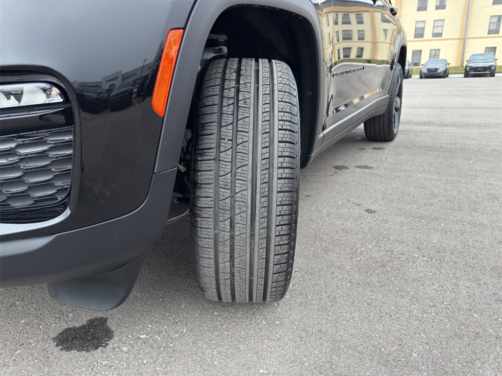 2025 Jeep Grand Cherokee Limited photo 28