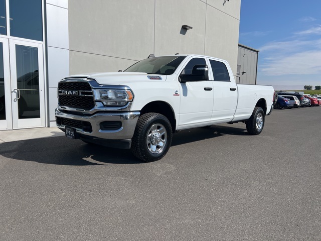 2024 Ram 2500 Tradesman photo 3