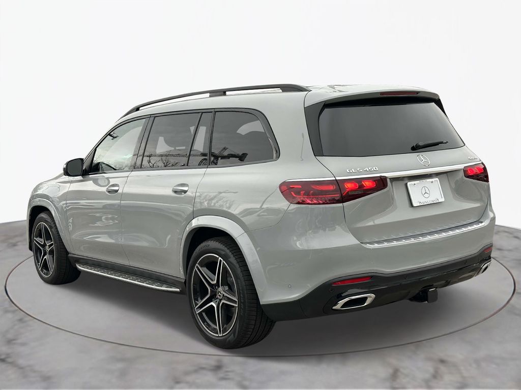2025 Mercedes Benz GLS 450 4MATIC photo 6