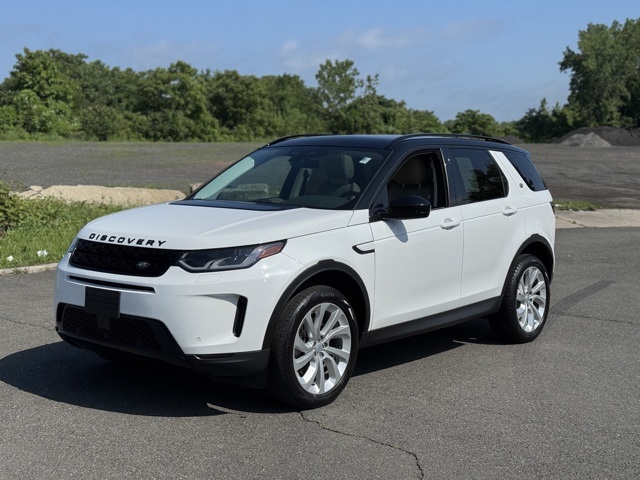 2022 Land Rover Discovery Sport SE's photo