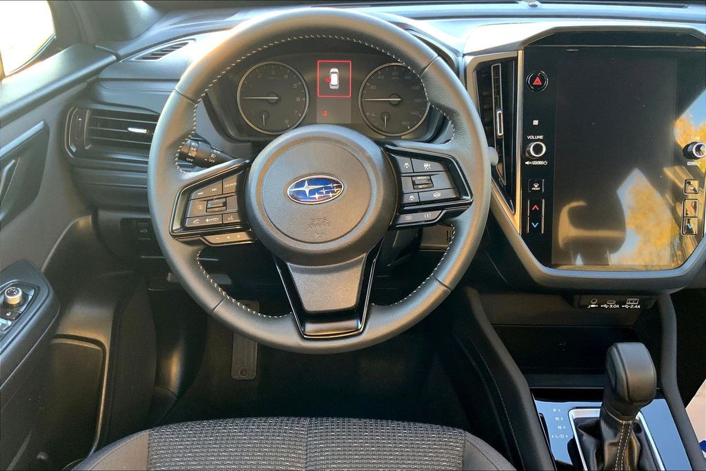 2025 Subaru Forester Premium photo 2