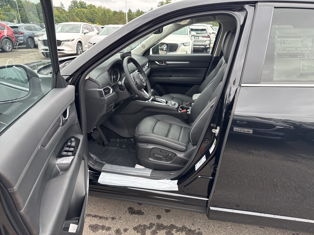 2025 Mazda CX-5 2.5 S Preferred photo 9