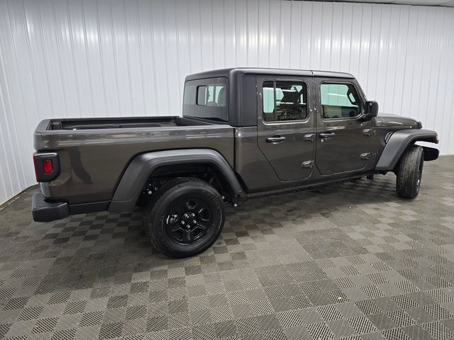 2025 Jeep Gladiator Sport photo 3