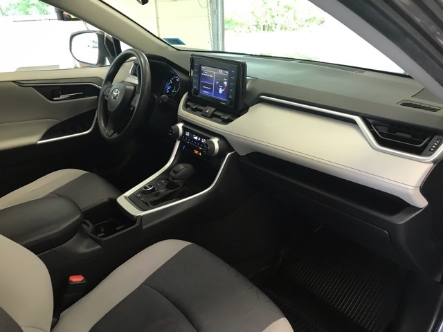 2022 Toyota RAV4 Hybrid XLE photo 15
