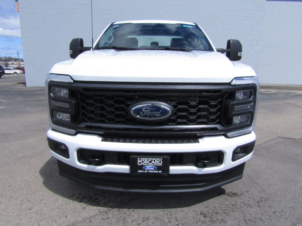 2025 Ford F-350 XL photo 3