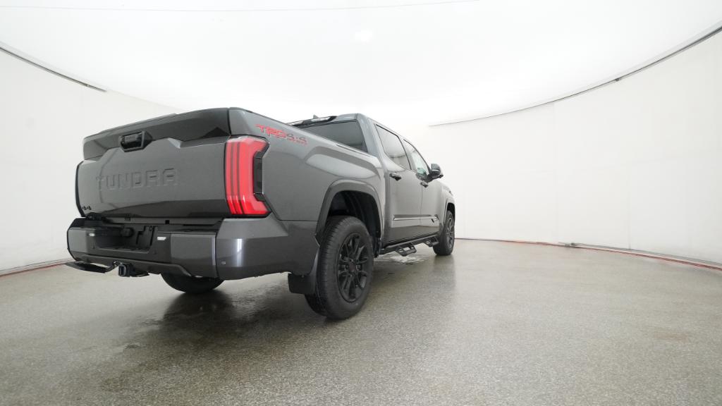 2025 Toyota Tundra Platinum CrewMax photo 4